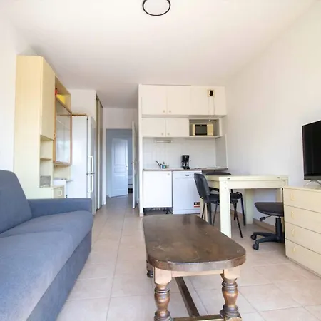 Bright Nest With A Lovely Balcony In Fréjus